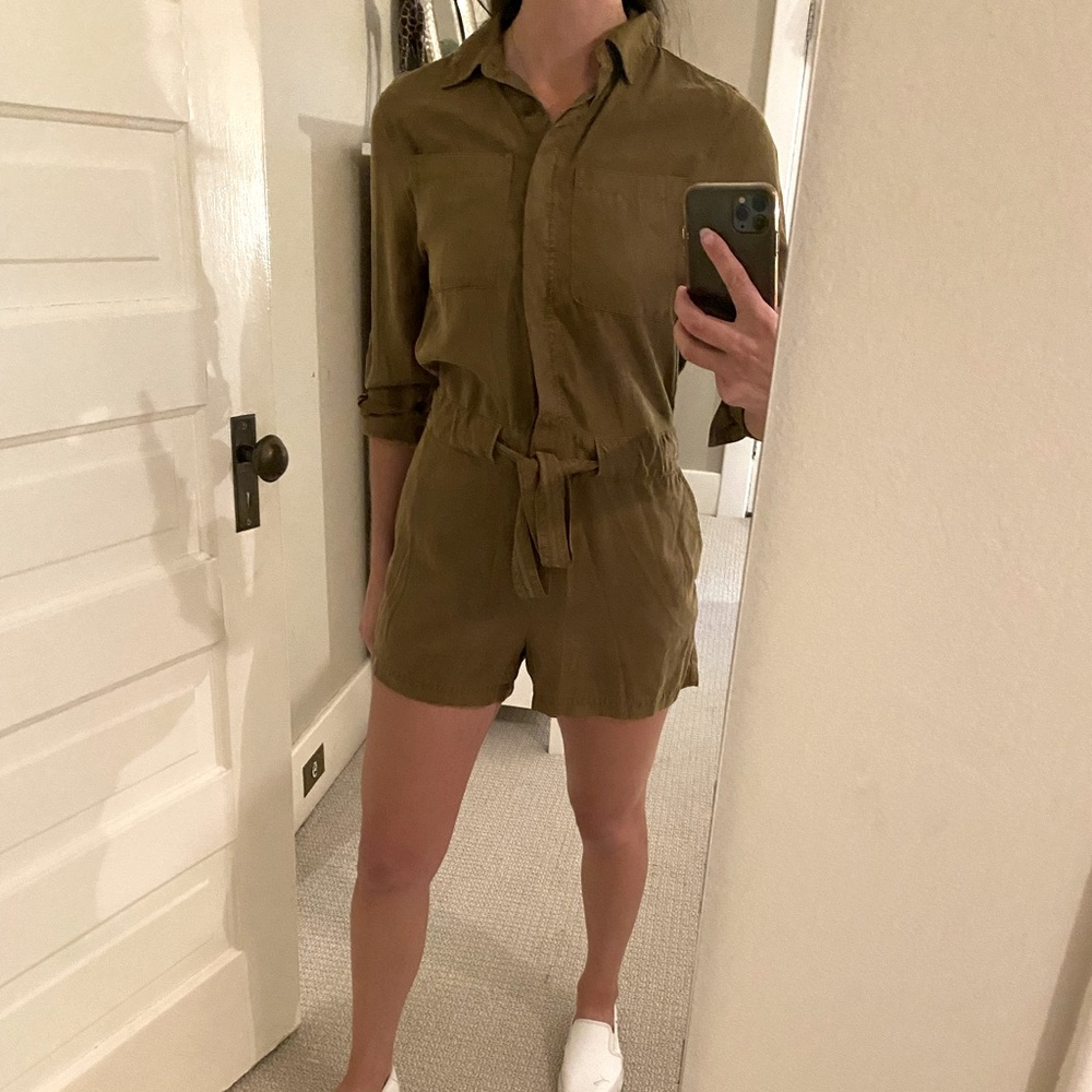 Banana Republic Olive Green Long Sleeved Romper Size 0